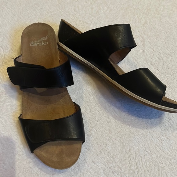 Dansko Shoes Dansko Shoe Vienna 39 Black Slide Sandal Leather
